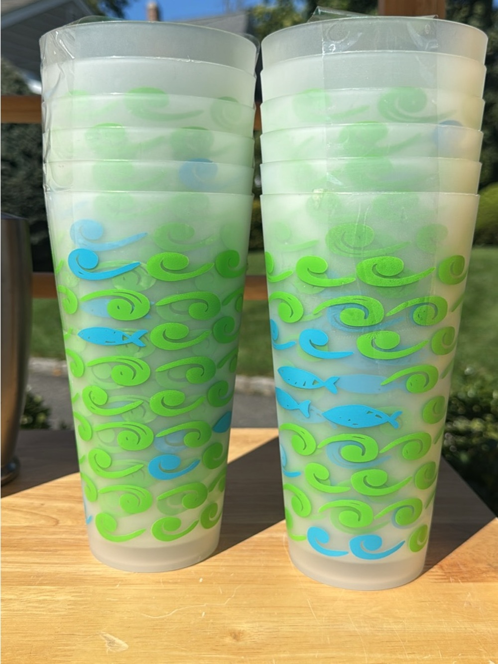 12 Large Durable Plastic cups Fish Sea pattern stackable